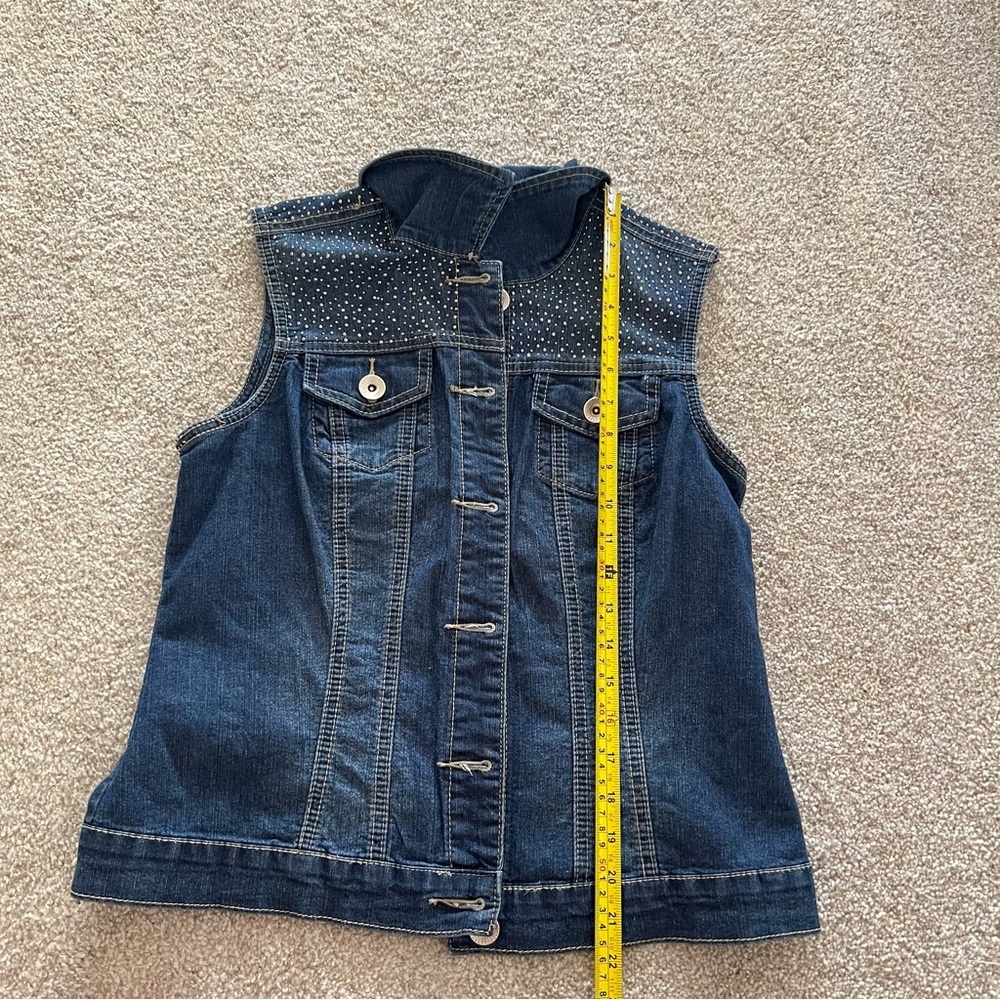 Baccini Cotton Sleeveless Denim Vest w Rhinestone Accent Medium NWOT - Picture 11 of 12